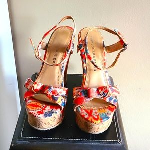 Chinese Laundry platform sandles